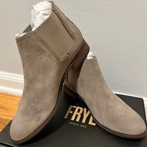 Frye misty chelsea boot
